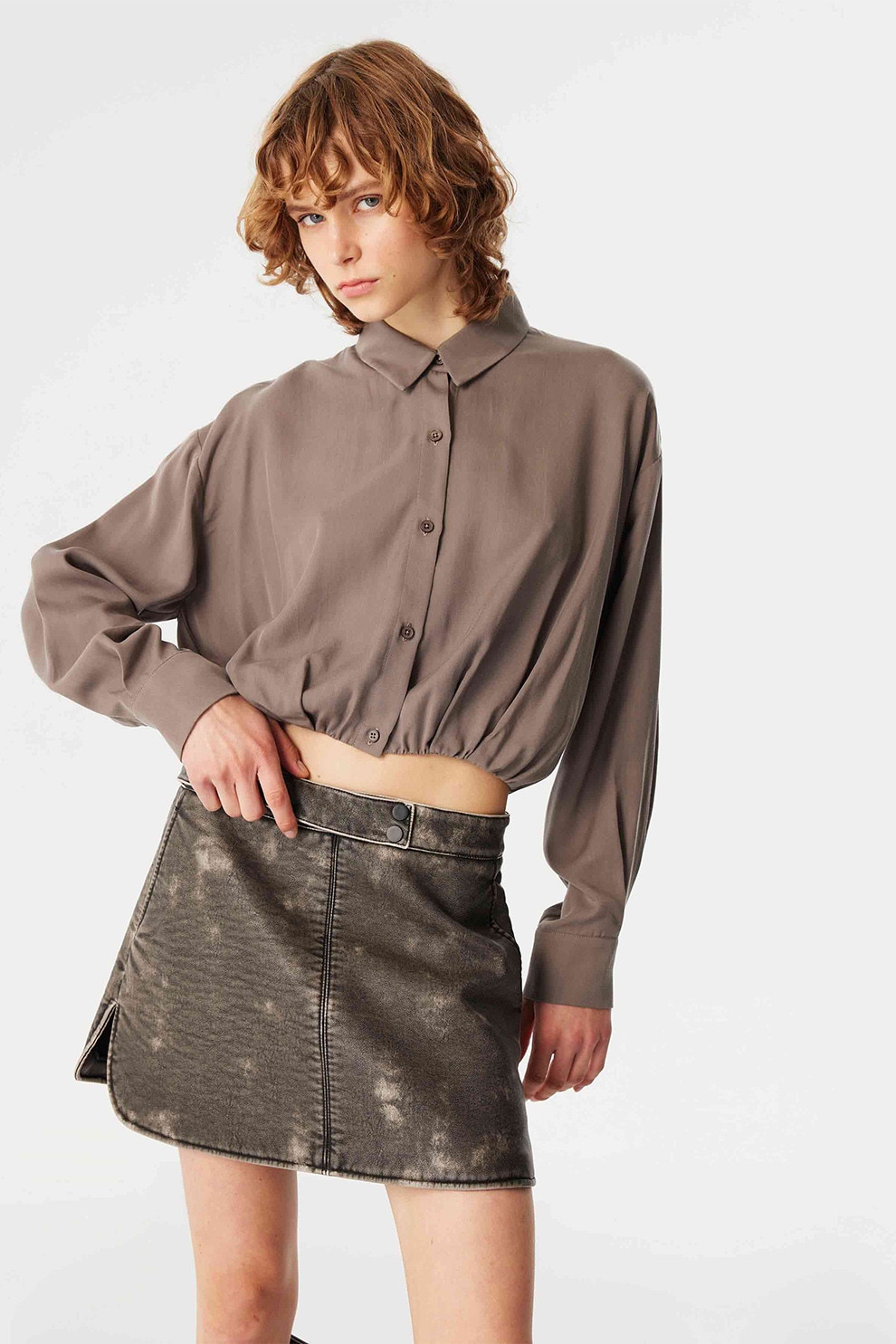 Twist, Camasa crop din lyocell cu terminatie elastica, Maro taupe, 38