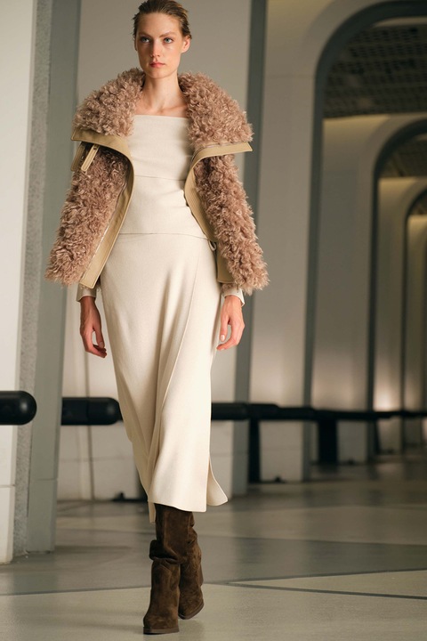 Ipekyol, Fusta cambrata lunga cu slit, Alb fildes