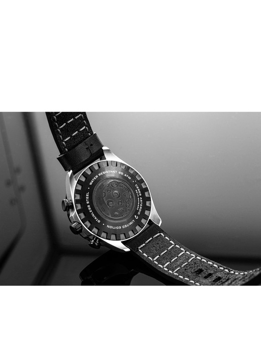 Часовник Vostok Europe Men's Grey Quartz, Miyota 6S10, японски