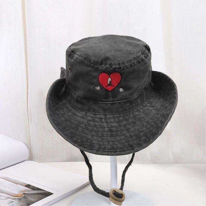 Palarie, gri cu inima rosie, protectie solara, dimensiune 55-58cm, unisex