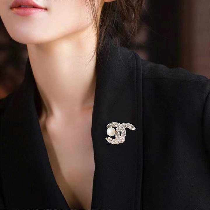 Brosa, set 2 PSC, accesoriu pentru pulover si costum