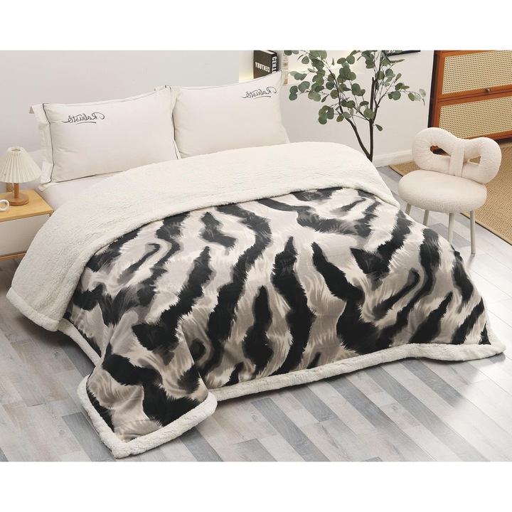 Patura CHIRASO, Cocolino cu Blanita pe interior, 200x230 cm, Groasa, Moale si Calduroasa, gri deschis-negru