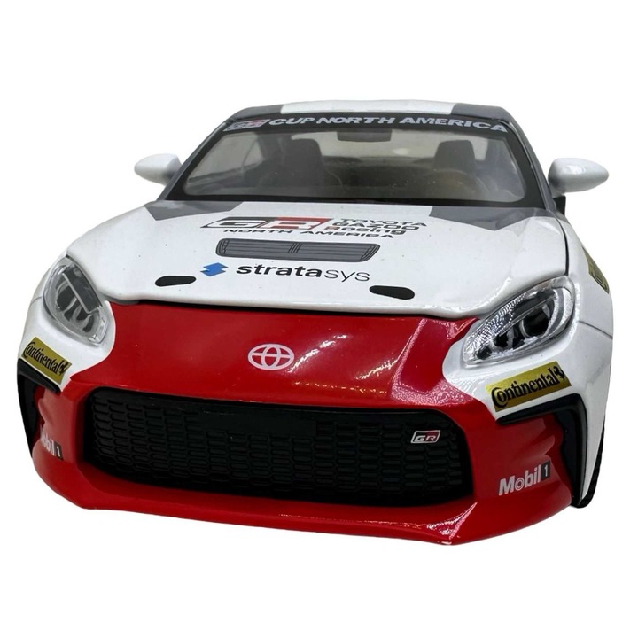 Toyota 86 rally modell 1:24 méretarányban, nyitható ajtókkal és motorháztetőkkel, hang- és fényeffektekkel