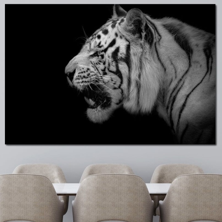 Tablou Canvas Premium, LuxCanva® M1432, Vanatorul din Umbra, 40 X 60 CM, Panza Bumbac 100% 400g/m2, Sasiu Lemn, Alb si Negru, Tigru, Felina, Bestie, Animal, Exotic, Salbatic, Profil, Dungi, Colti, Birou, Living, Camera Copil
