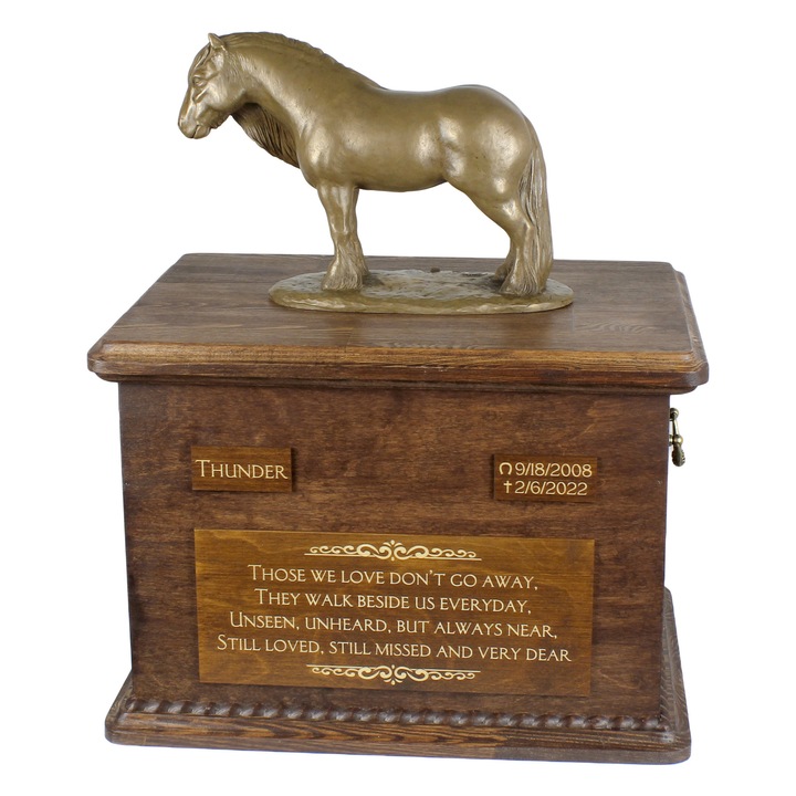 Urna pentru cenusa cu statueta, personalizabila, din lemn de mesteacan, 40x30x28cm, Art-Dog