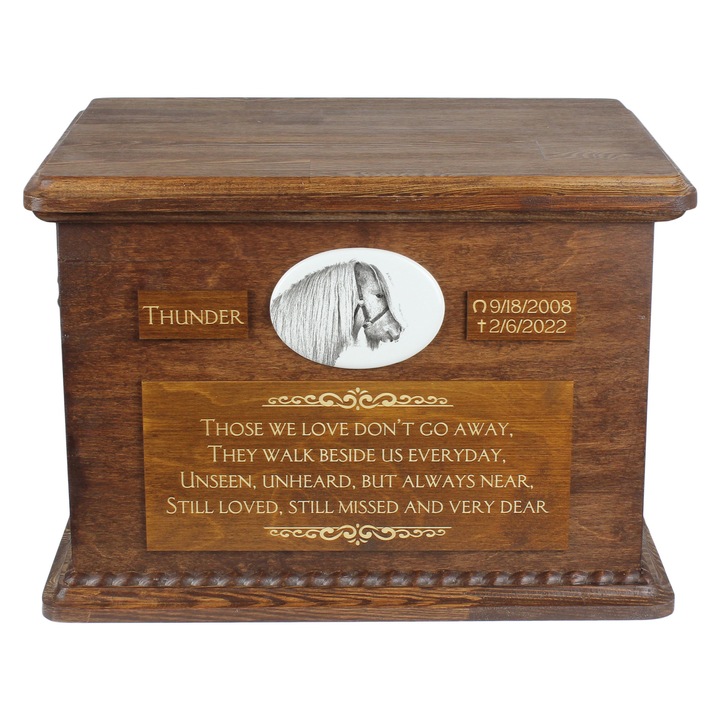 Urna pentru cenusa, Art-Dog, 40x30x28cm, din lemn de mesteacan, cu manere din bronz