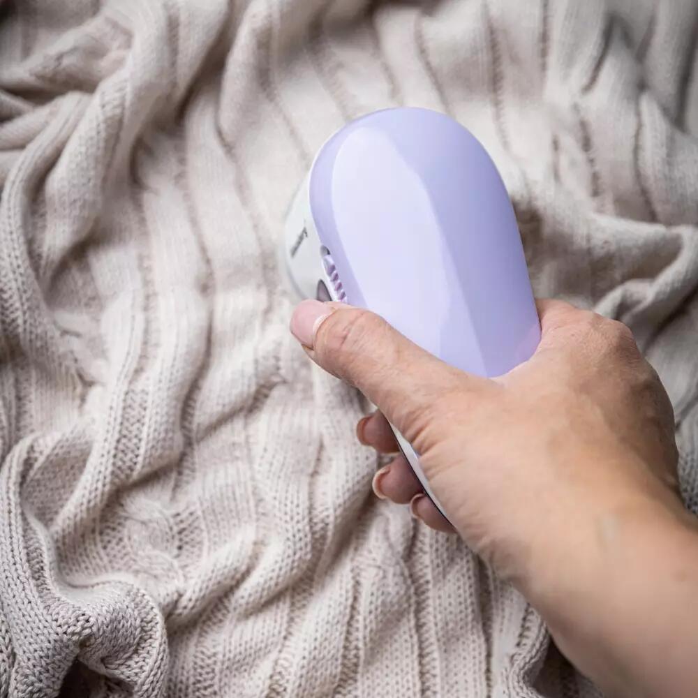 Aparat pentru scame fara fir, violet/alb, Klausberg