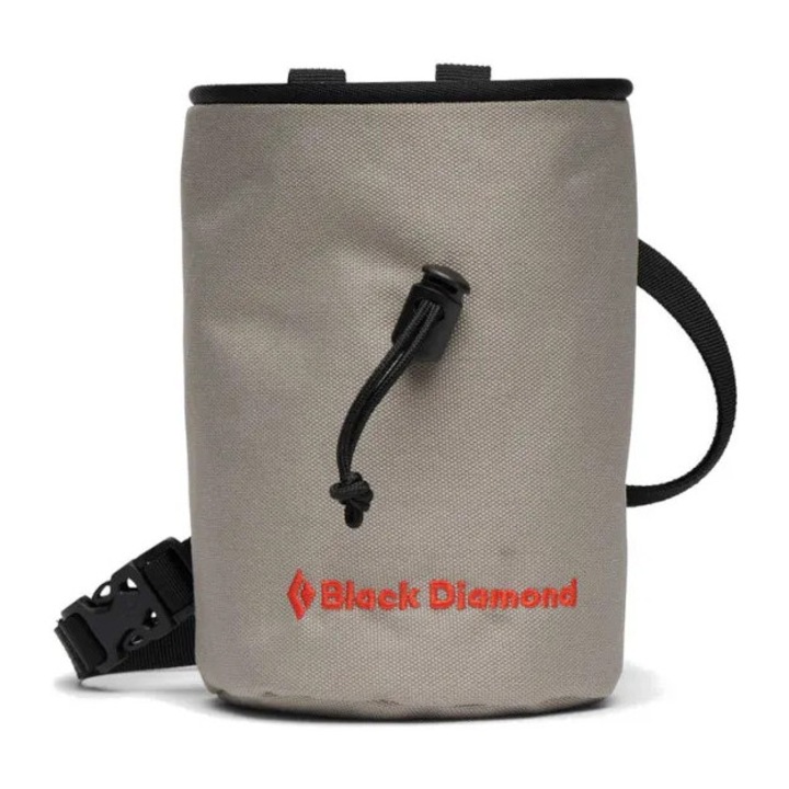 Black Diamond Mojo M/L magnéziás zsák, fekete, könnyű anyag, optimális kapacitás