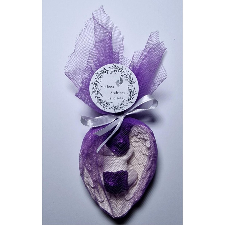 Marturie botez din ipsos in forma de bebelus pe aripi, 8 cm, mov