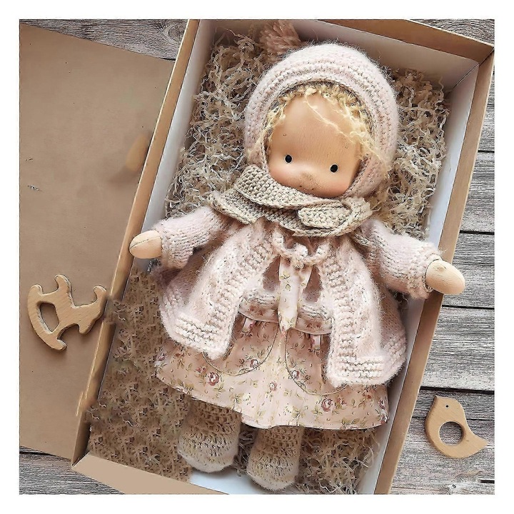 Kézműves, horgolt Waldorf baba