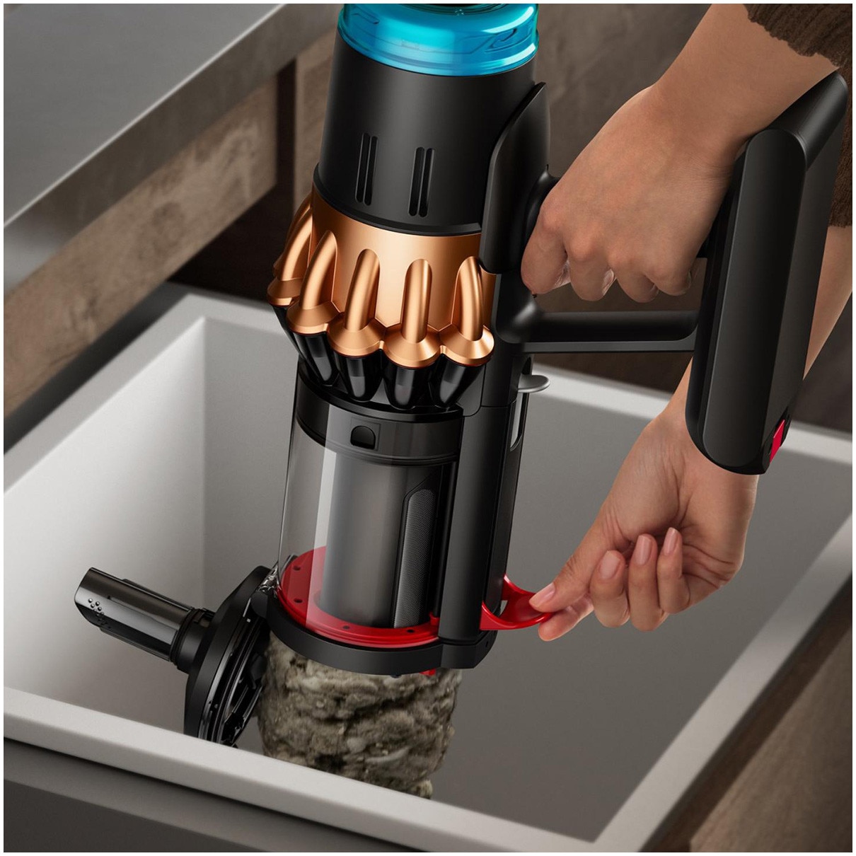Aspirator vertical cu funcție de spălare Dyson V16 Piston Animal Submarine™ 492969-01, Matte black/Copper