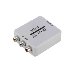 Kábelek és adapterek