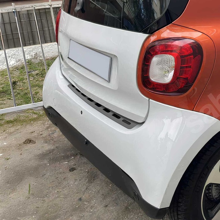 Protectie pentru marginea de incarcare Smart ForTwo 453 2014-2025, OMAC, din otel inoxidabil, crom, montare usoara