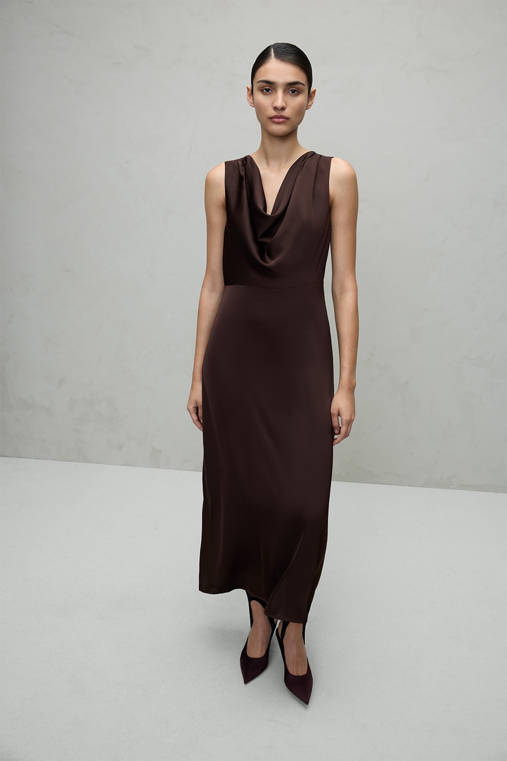 Vila, Rochie din satin cu decolteu drapat, Maro, 36