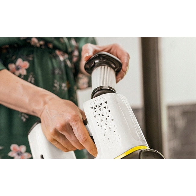 Aspirator vertical Karcher VC 6 Cordless, 250W, sistem de filtrare HEPA 12, iluminare LED, set inclus