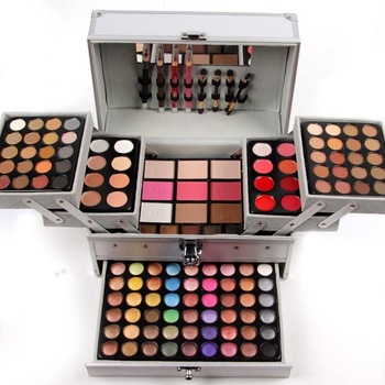 Trusa Make-up Take Me Away Premium Pallete - 126 elemente Trusa Make-up Take Me Away Premium Pallete - 126 elemente