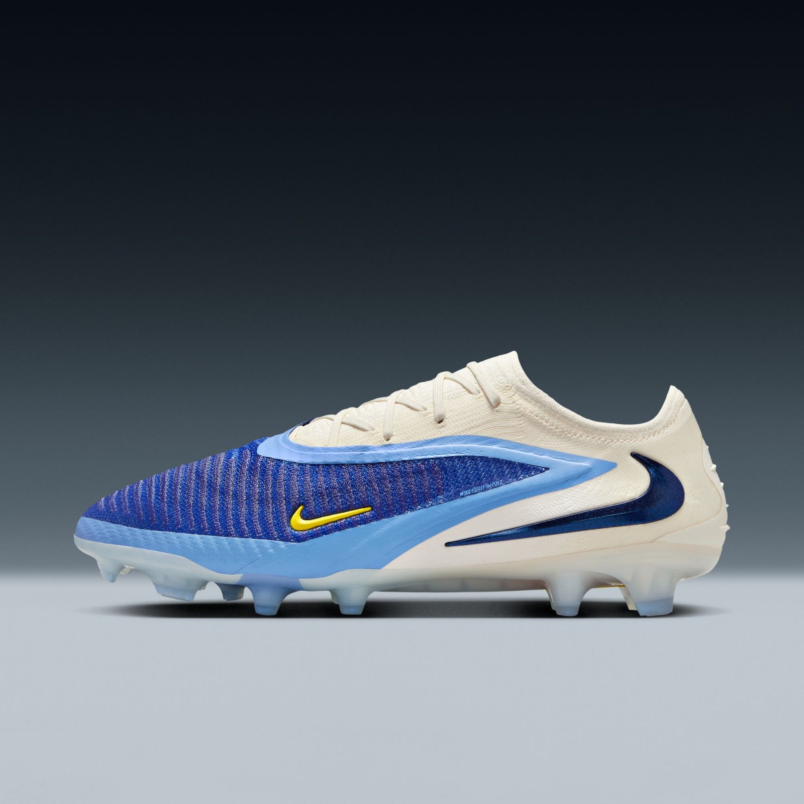 Ghete fotbal Nike Phantom 6 Low Elite FG, tehnologie Gripknit