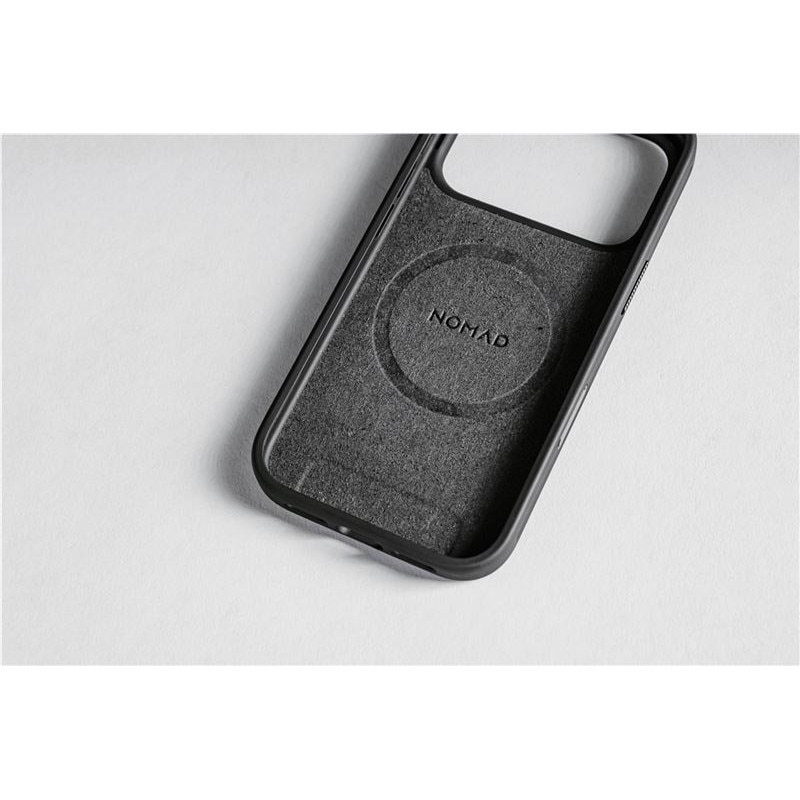 Husa din piele Nomad Modern Leather Case compatibila cu iPhone 17