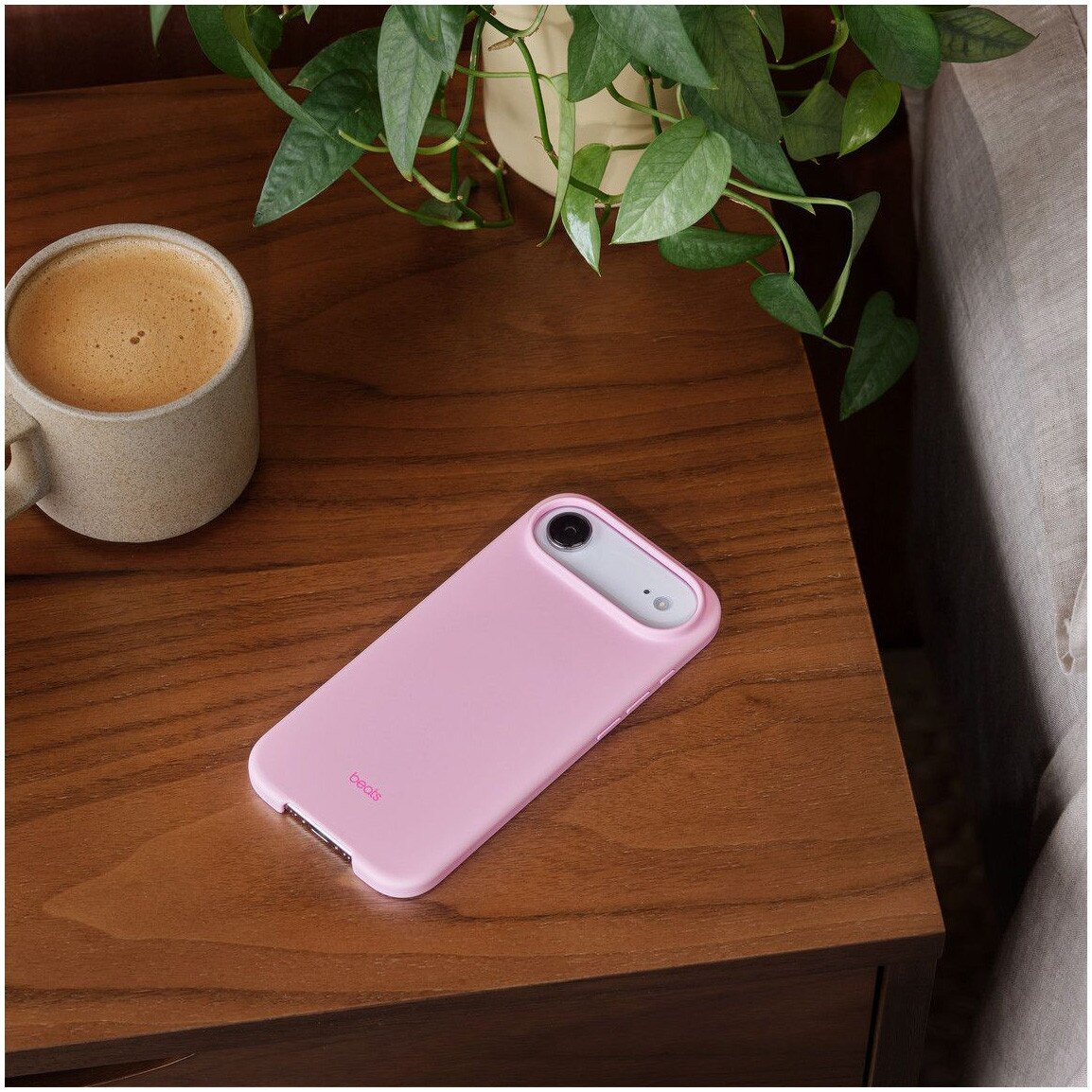 Husa de protectie Beats pentru iPhone Air, Case cu MagSafe and Camera Control — Pebble Pink