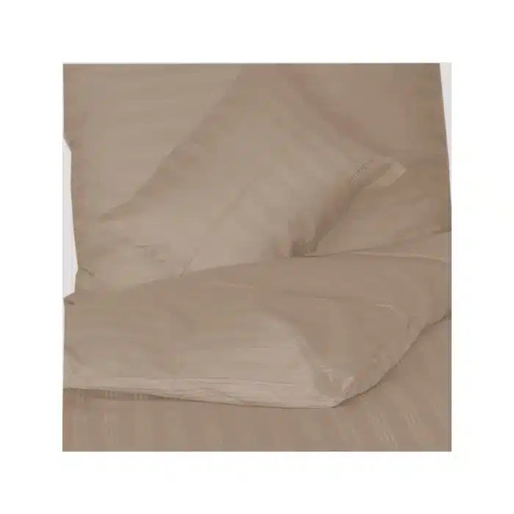 Set lenjerie de pat matrimonial, Billerbeck, Reka, 3 piese, husa pilota 200x220 cm, husa perna 50x70 cm, inchidere cu fermoar, material 100% bumbac satinat, cappuccino