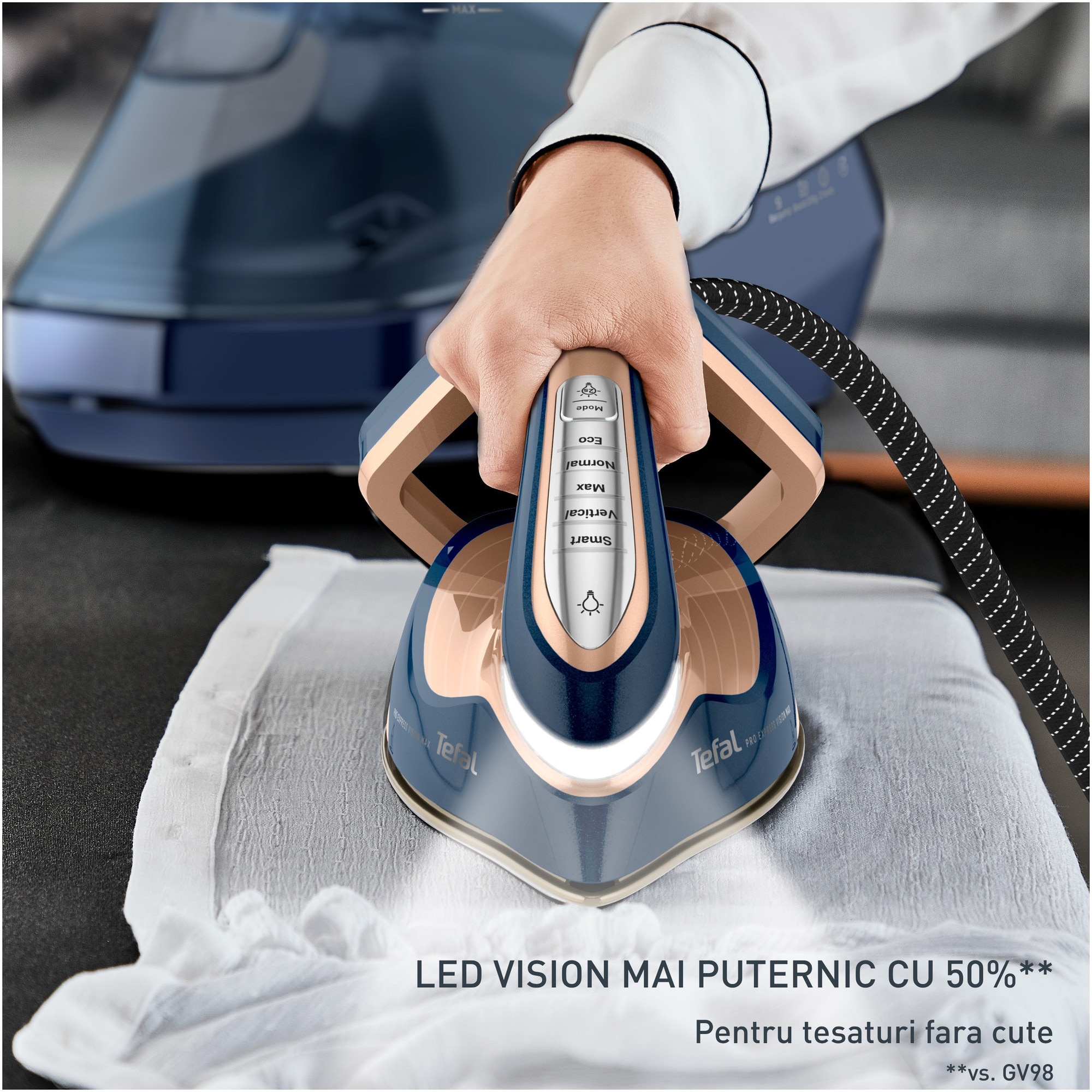 Statie de calcat cu abur Tefal Pro Express Vision Max GV9910E0, 3000W, 9 bari, jet de abur 820 g/min, abur variabil 0–215 g/min, abur vertical, iluminare LED, talpa Microsteam 400 HD, 5 setari, oprire automata, sistem antipicurare, albastru & bej