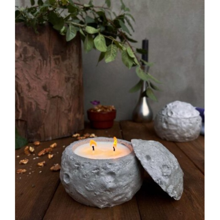 Lumanare din ceara de soia Moon, recipient din beton, 110g, parfum Dovleac