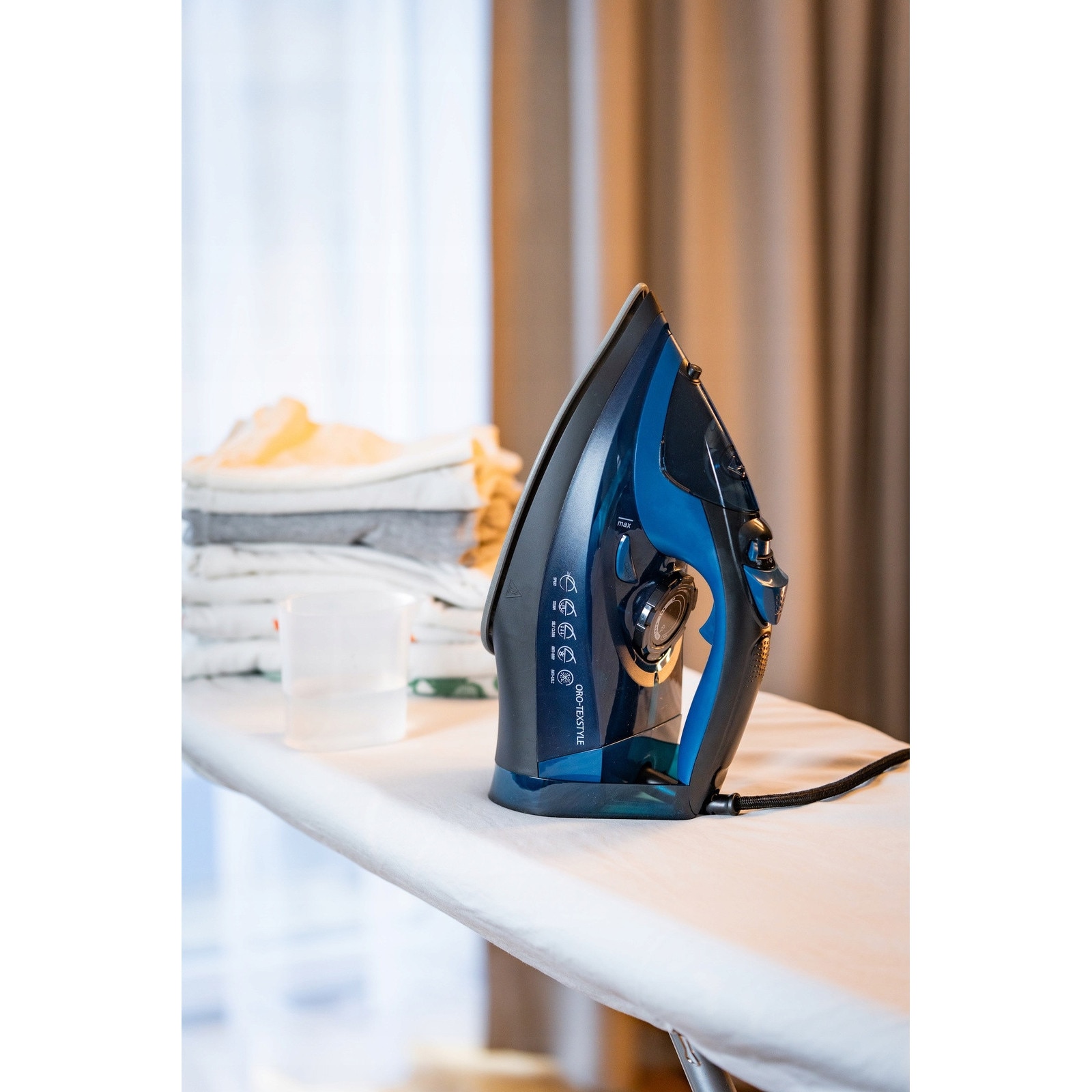Fier de calcat cu generator de abur ORO-TEXSTYLE, 3200W, 45g/min, multicolor, 1.9m cablu