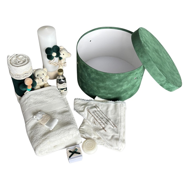 Trusou botez Loona's, set complet 8 piese, alb/verde, cutie catifea