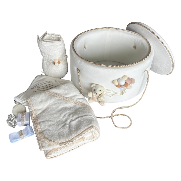 Trusou complet botez Loona's, 7 piese, alb/crem, cufar catifea buretat