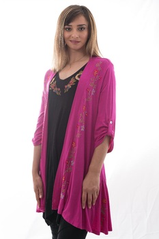 Cardigan ciclam brodat, Cara, marime universala Cardigan ciclam brodat, Cara, marime universala