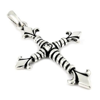 Pandantiv cruce TWISTED BLADE PSX0385 - BeSpecial Pandantiv cruce TWISTED BLADE PSX0385 - BeSpecial