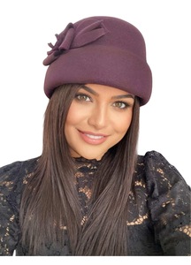 Caciuli si palarii dama