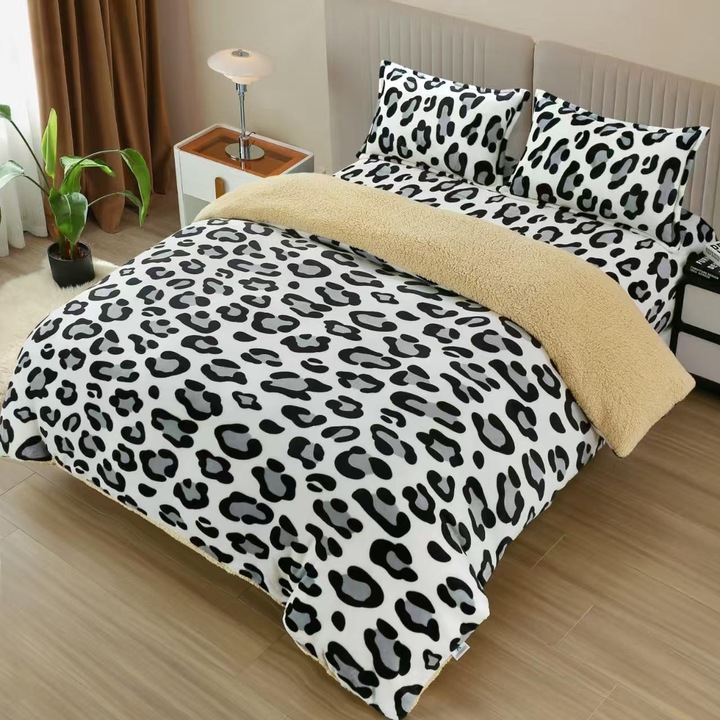 Set Lenjerie de Pat Cocolino cu Blanita, 4 Piese, Cearceaf cu Elastic 180x200, 2 Fete de Perna Incluse, Culoare Leopard Alb