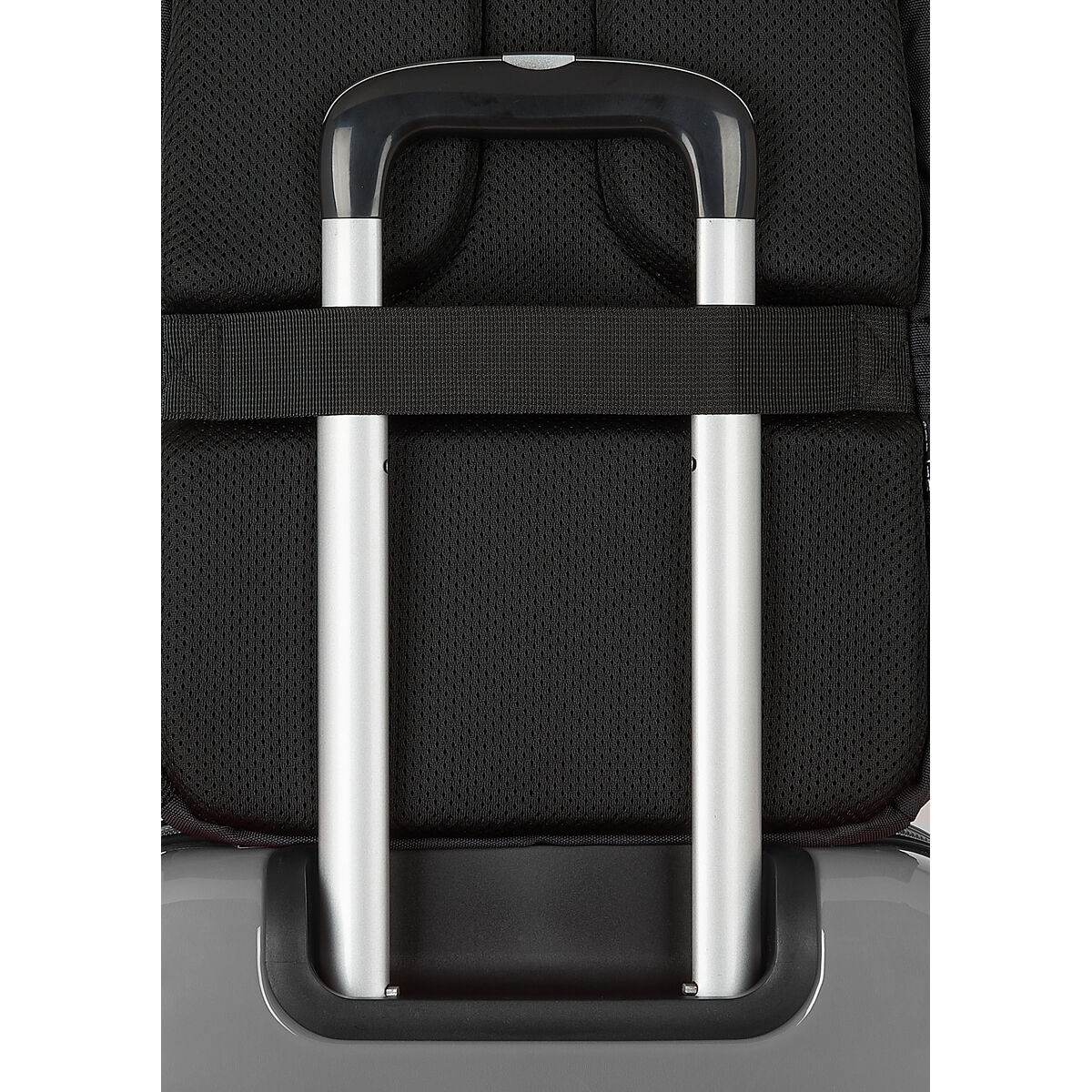 Rucsac Laptop Nilox Real Madrid C.F. 15, 6'', Negru, USB, Ergonomic, 29x44x15cm