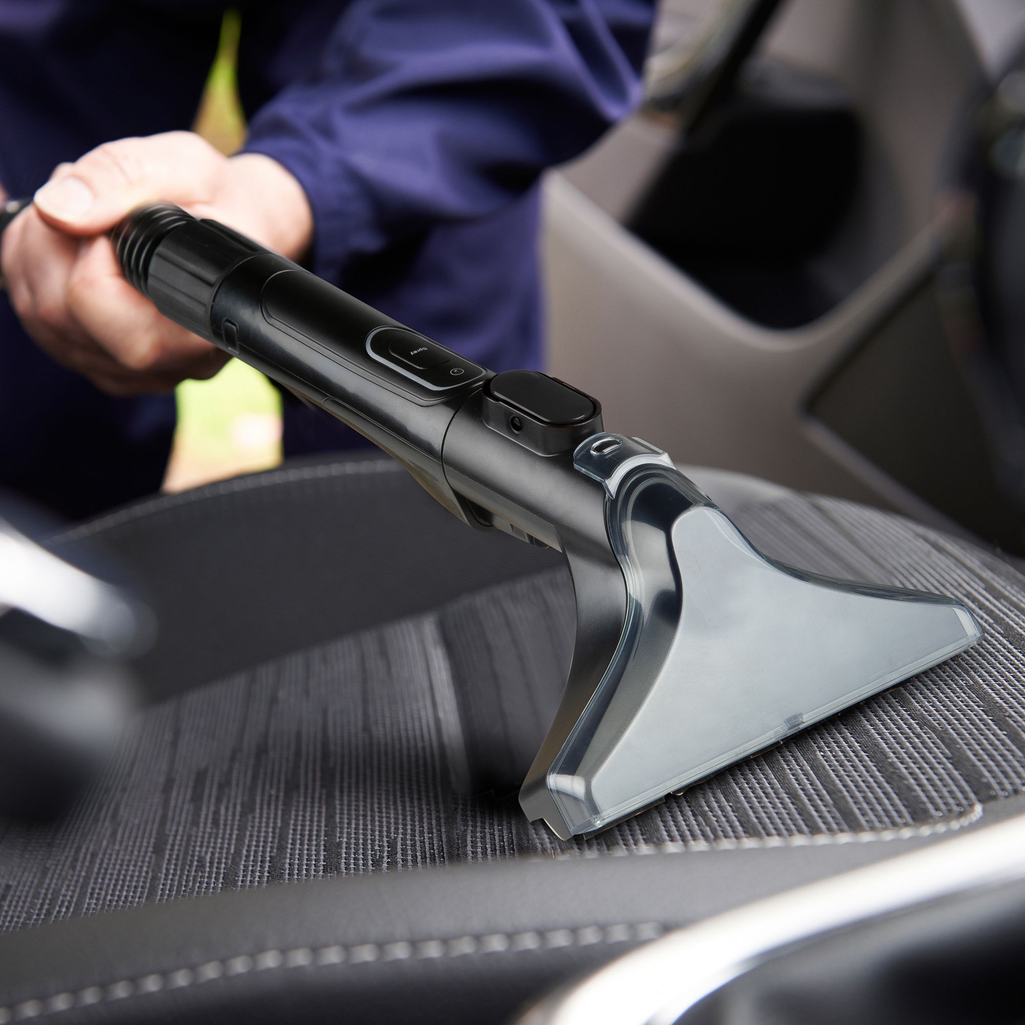 Aparat de curatat cu apa multifunctional DOMO, pentru covoare/tapiterie/canapele/masina, curata eficient petele, functie pulverizare apa, rezervor 1.1 litri, protectie anti-stropi IPX4, usor de folosit si curatat, verde