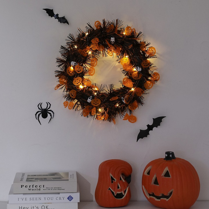 Karácsonyi ablakdísz sziluettekkel: Hópehely, fenyőfa, csillag, rénszarvas, harang, 50 LED, elemes, szett