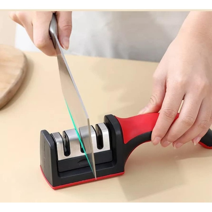 Ascutitor de cutite 3 in 1, design ergonomic, pentru cutite de bucatarie, compact
