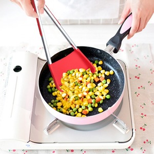 Polonice, linguri si clesti de bucatarie