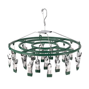 Umerase pentru haine si suporturi