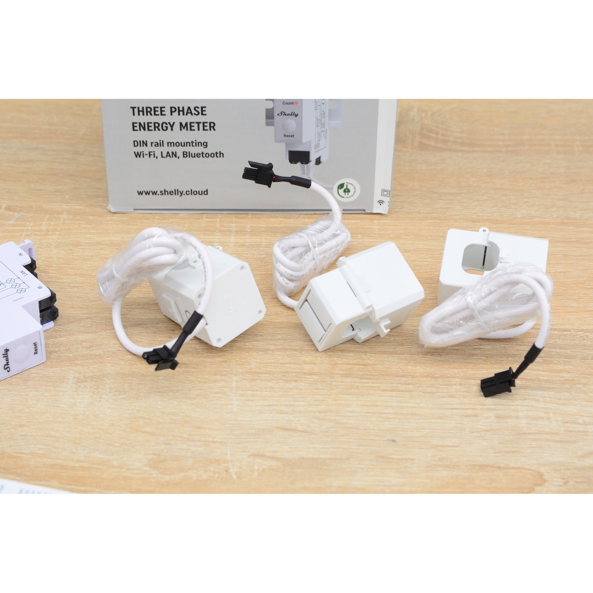 Set de 3 contoare de energie electrica Shelly Pro 3EM 120A, Wi-Fi
