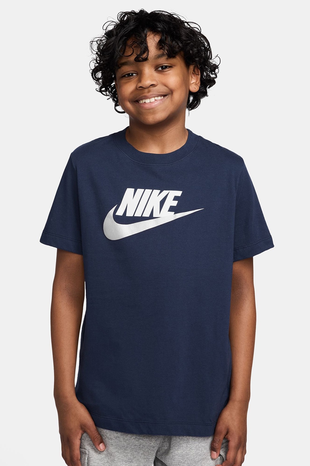 Nike, Tricou cu decolteu la baza gatului si imprimeu logo Futura, Albastru inchis, 122-128 CM