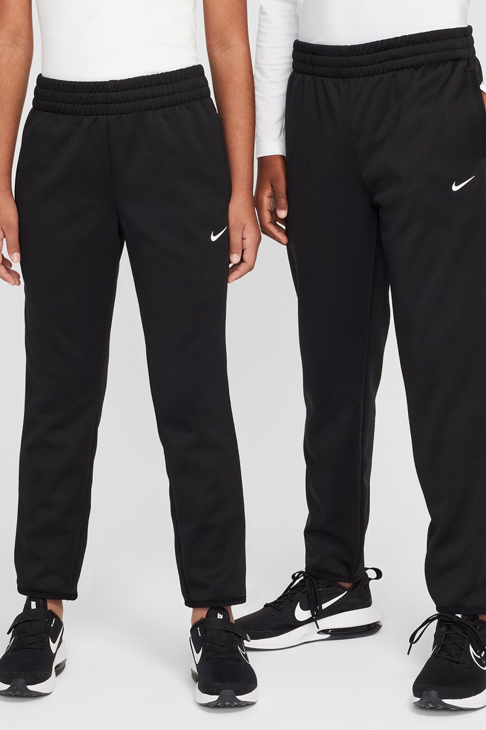 Nike, Pantaloni de trening unisex cu talie elastica, Negru, 137-147 CM