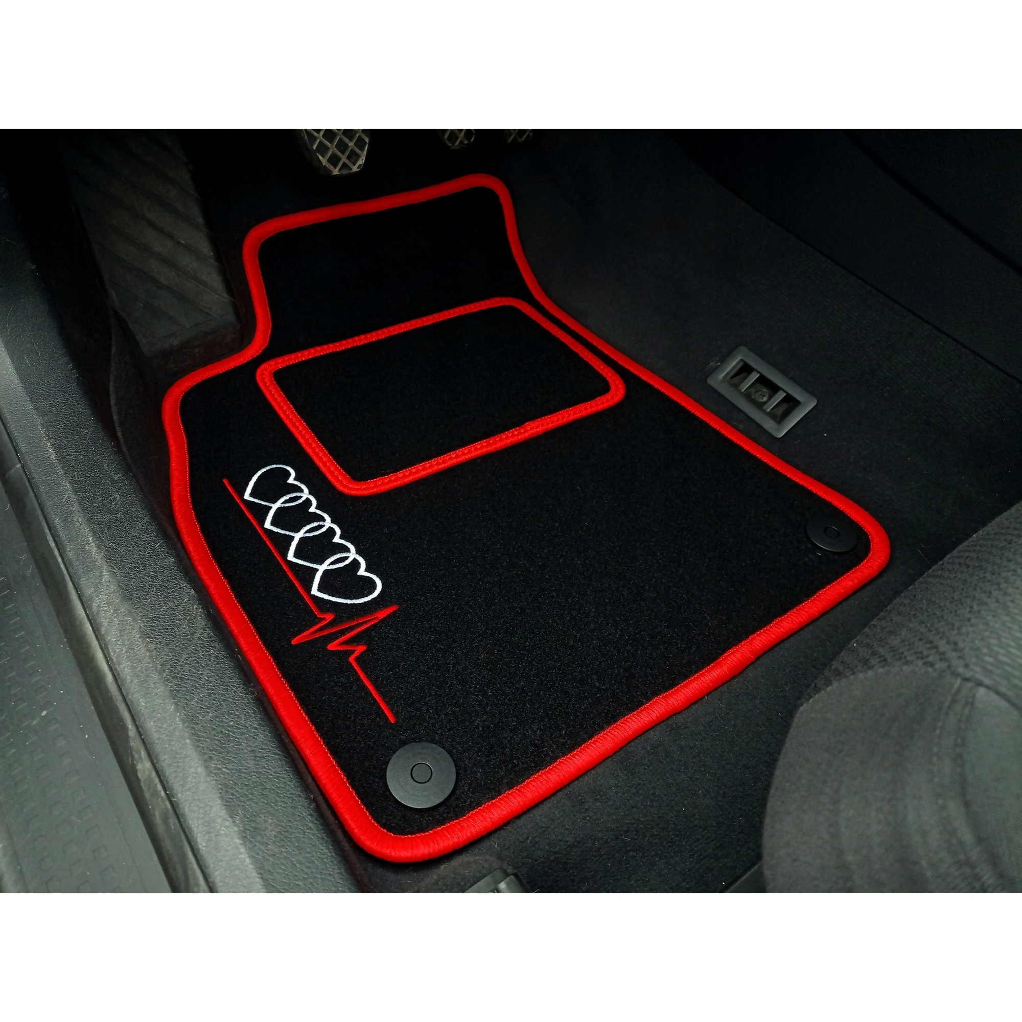 KOMPLET DYWANIKÓW AUDI A4 B6 (2000 - 2004) + 2xHAFT - eMAG.ro