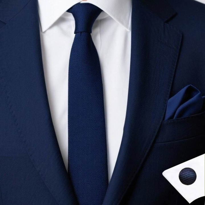 Set Cravata Bleumarin 100% Matase pentru Barbati, Batista si Butoni - Handmade Cadou Clasic si Elegant