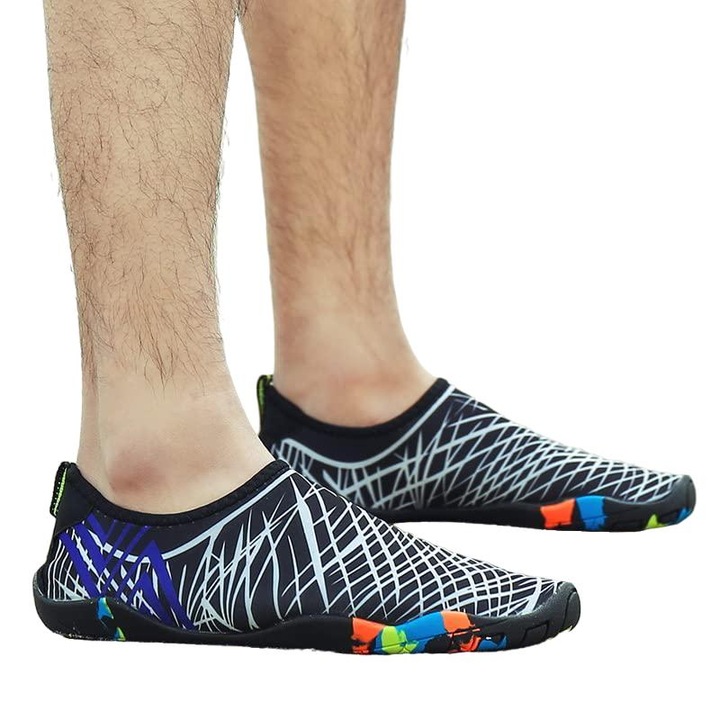 Incaltaminte de apa, MKIYHODDIY, marimea 42-43EU, negru/alb