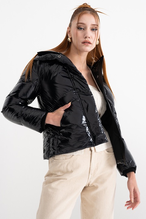 Colmar, Яке с капси, Черен