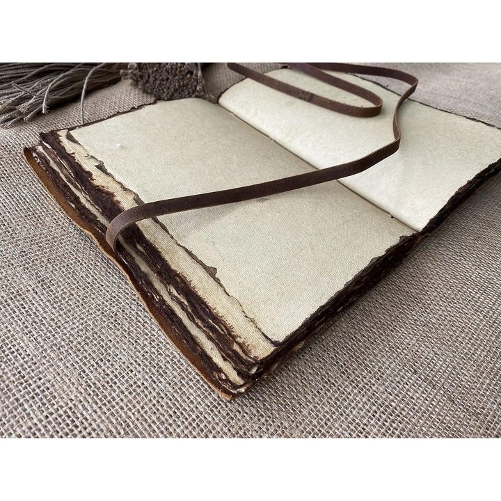 Jurnal vintage din piele, 200 pagini, hartie reciclabila, 15x23cm