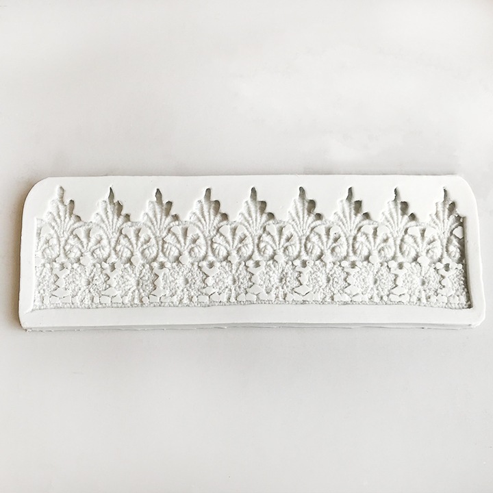 Forma prajituri, decorare tort, model colier perle, silicon, 1 bucata