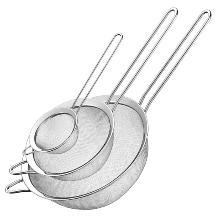 Set de 3 site cu ochiuri fine, cu manere, din otel inoxidabil, argintiu, diametre 8/14/20 cm