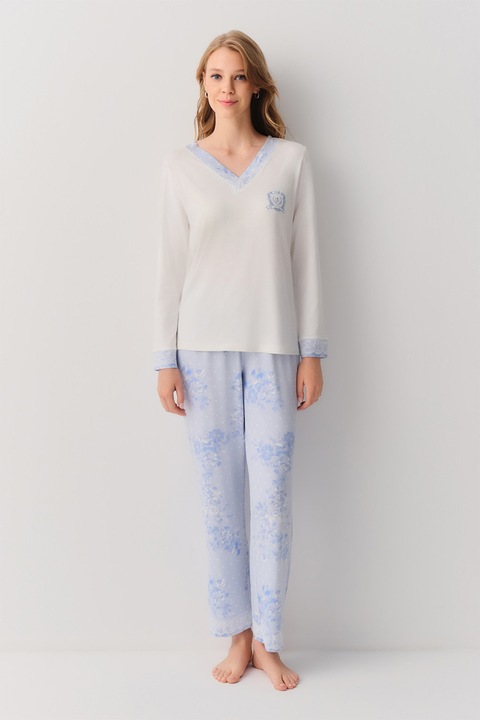 Suwen, Pijama cu decolteu in V si pantaloni lungi, Albastru lavanda/Alb murdar